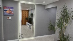 mirror_01