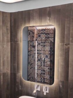 mirror_01