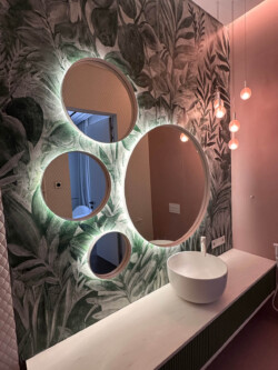 mirror_01