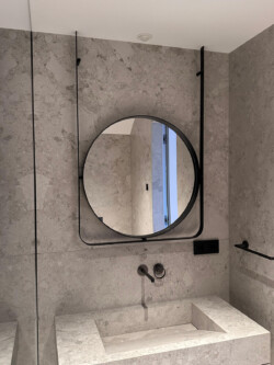 mirror_01