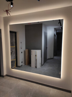 mirror_01
